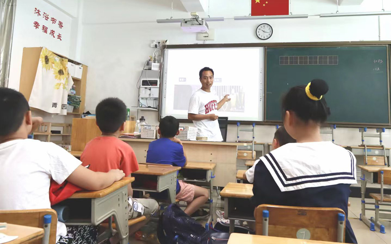 鄂尔多斯钟公庙中心小学