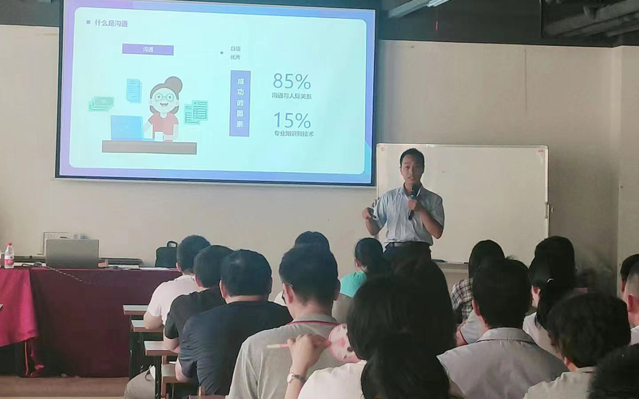 鄂尔多斯兴达旅游