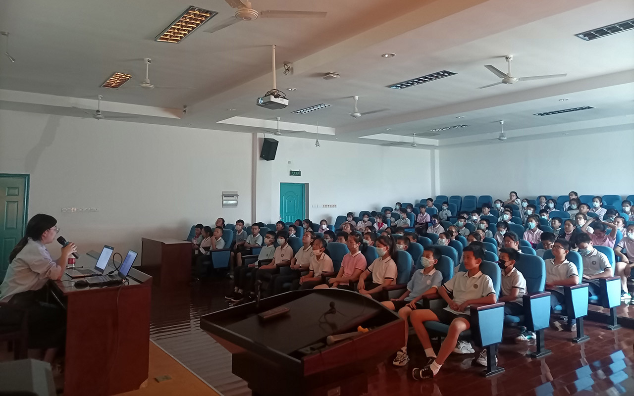 鄂尔多斯高钱小学