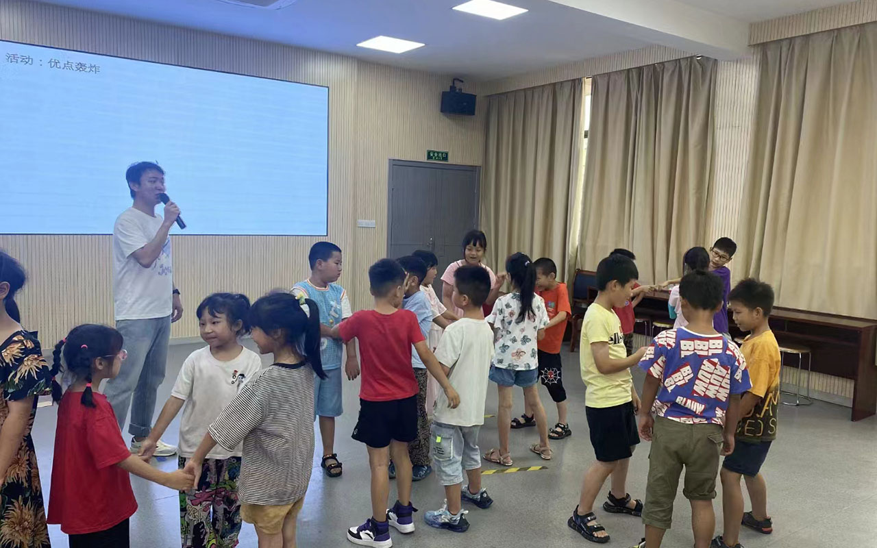 鄂尔多斯龙观乡中心学校